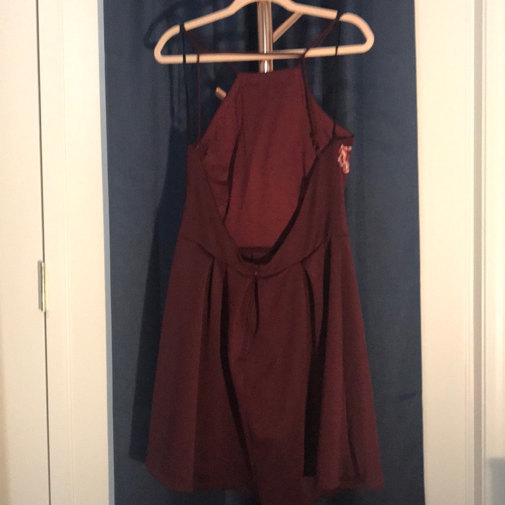 NWOT Maroon Halter Dress with Floral Embroidery - Picture 4 of 8